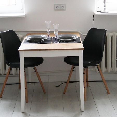 Elektoralna Warsaw Apartment מראה חיצוני תמונה